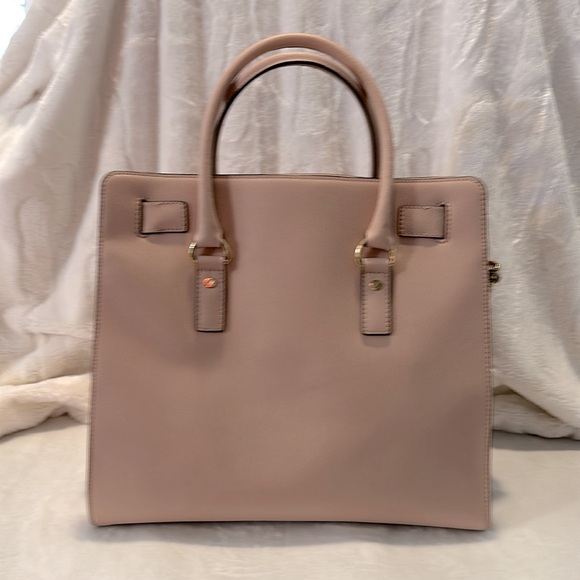 Micheal Kors Hamilton Large Saffiano tote - color in Ballet w/ gold hardware - Picture 2 of 14